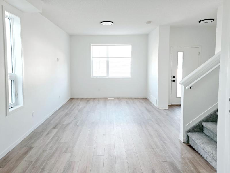 11814 39 Street Northwest